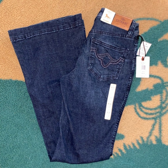 Shyanne Denim - Shyanne Flare Mid Rise Jeans 26x32
